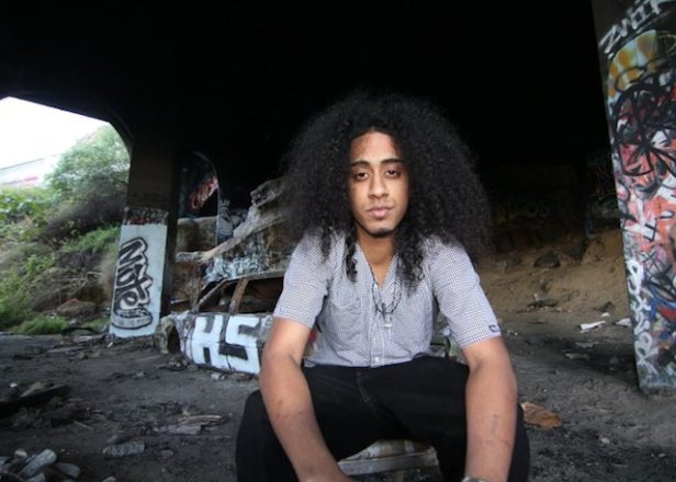 Azealia Banks pulls scheduled single as producer Munchi lashes out on Twitter