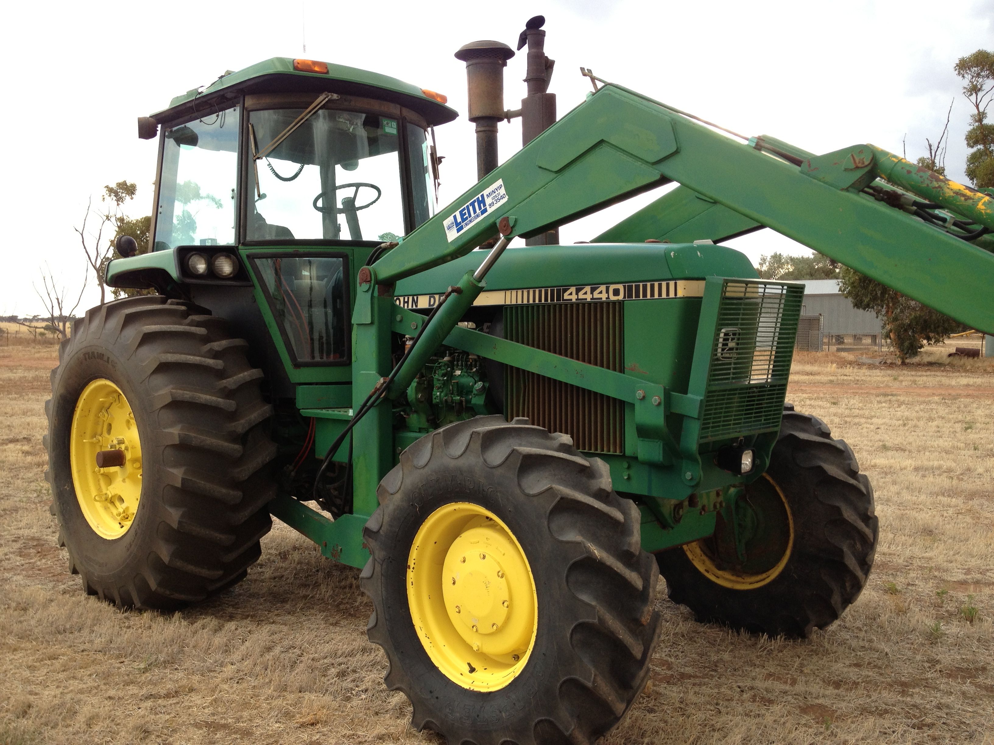 John Deere 4440 FWA with FEL Machinery & Equipment Tractors
