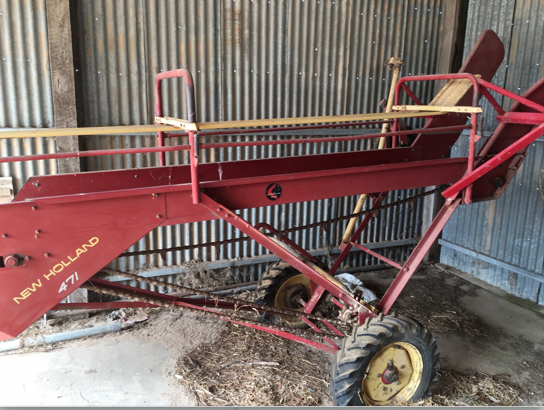 New Holland 471 Hay Elevator Good Condition. Farm Tender