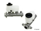 Toyota Lexus Brake Master Cylinder (ES300 Avalon Camry Solara) - Aisin BMT039