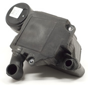 Volvo PCV Oil Trap (S60 V70) Genuine Volvo 8642185