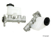 Geo Toyota Brake Master Cylinder (Prizm Corolla) - Aisin 47201-12800