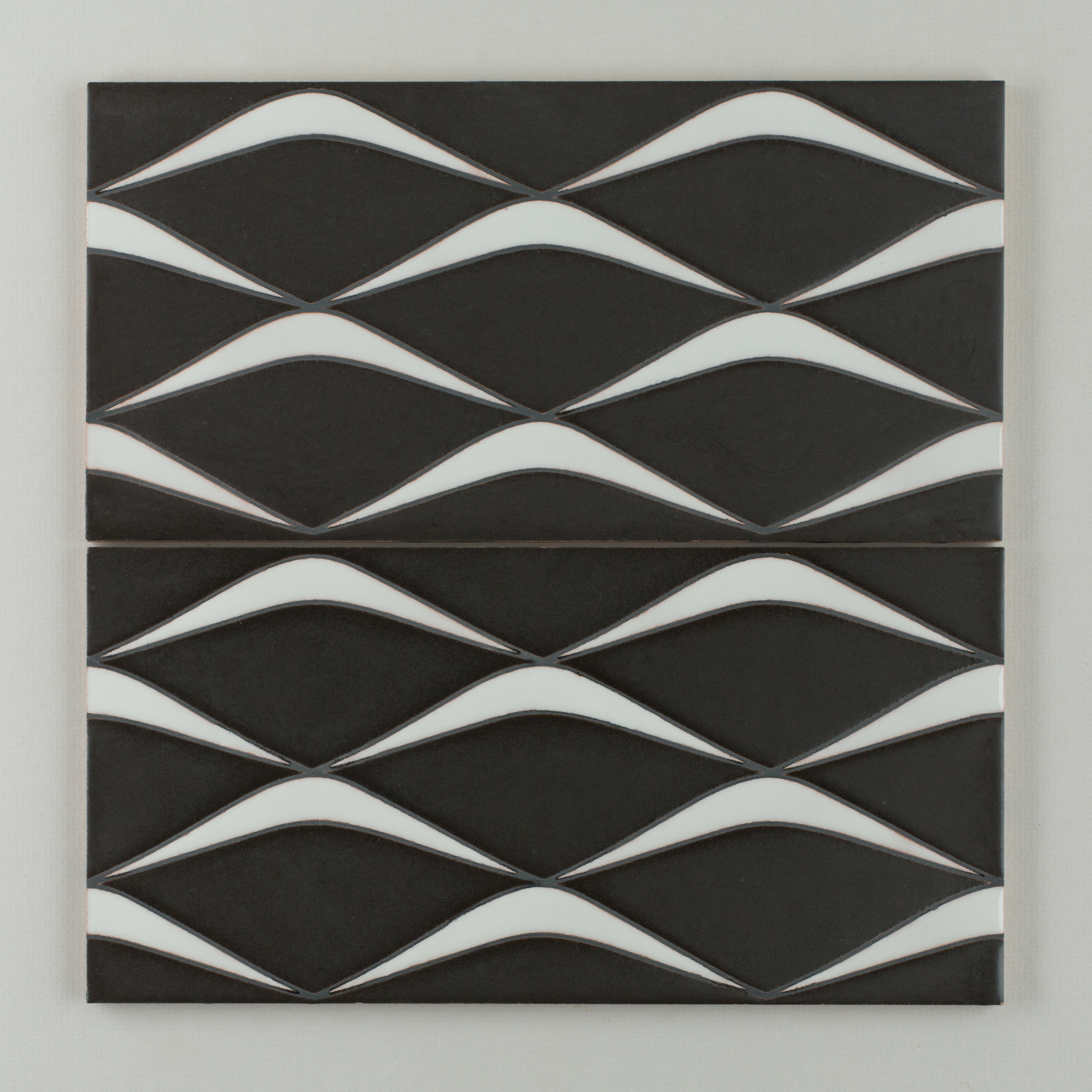 Black__White_Motif__Uni_Mountain.jpeg