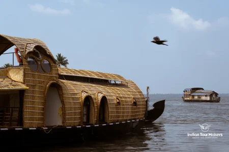 Kerala Houseboat Tour Packages: What Makes it Worth It? Kerala Houseboat Tour Packages: What Makes it Worth It?