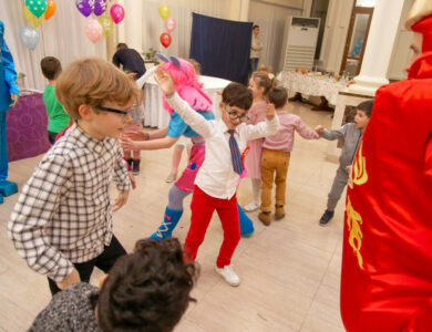 Handcrafted Birthday Celebrations That Let Parents Be Present Handcrafted Birthday Celebrations That Let Parents Be Present