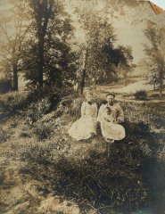 Clara & Louisa Dorr