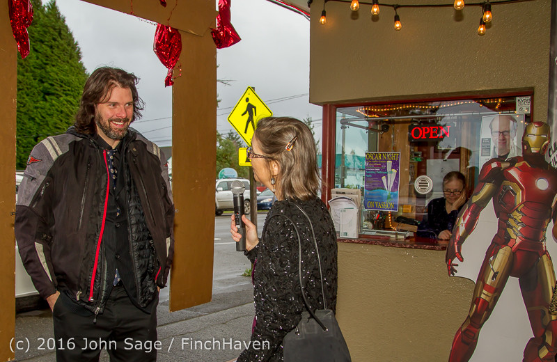 8098 Oscar Night on Vashon Island 2016 022816