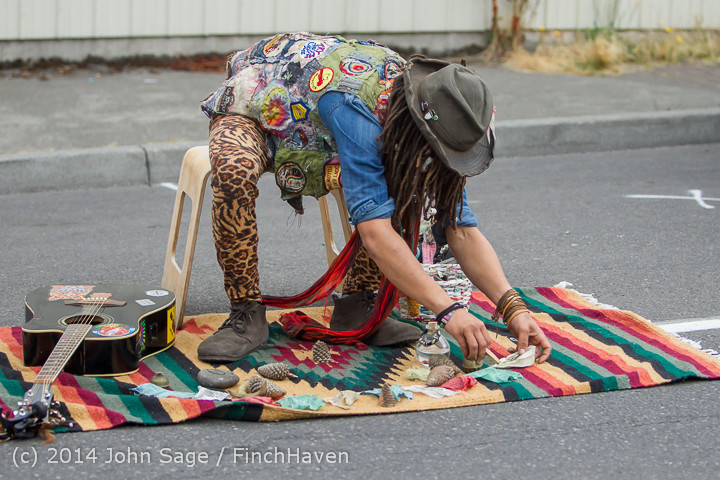 3255 Sunday Walkabout Strawberry Festival 2014 072014