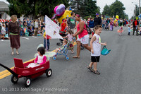 5396 Vashon Strawberry Festival Grand Parade 2013 072013