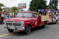 5697 Vashon Strawberry Festival Grand Parade 2013 072013