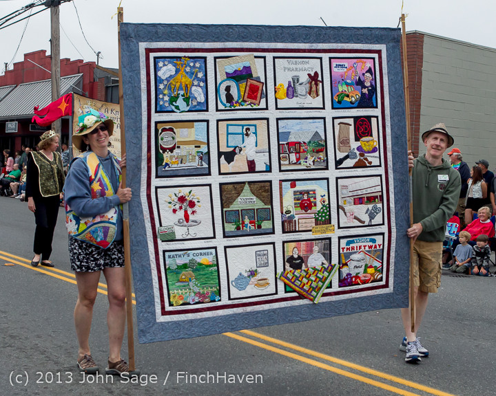 5757 Vashon Strawberry Festival Grand Parade 2013 072013