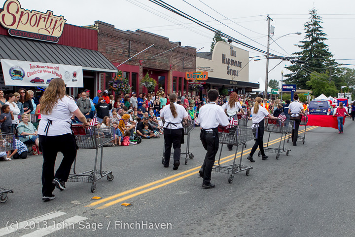 5839 Vashon Strawberry Festival Grand Parade 2013 072013