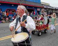 5890 Vashon Strawberry Festival Grand Parade 2013 072013