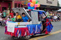 6022 Vashon Strawberry Festival Grand Parade 2013 072013