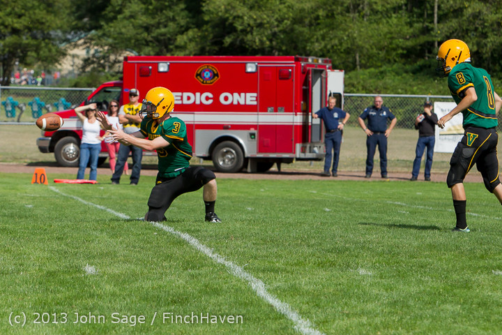 4793 Football v Orcas Island 090713