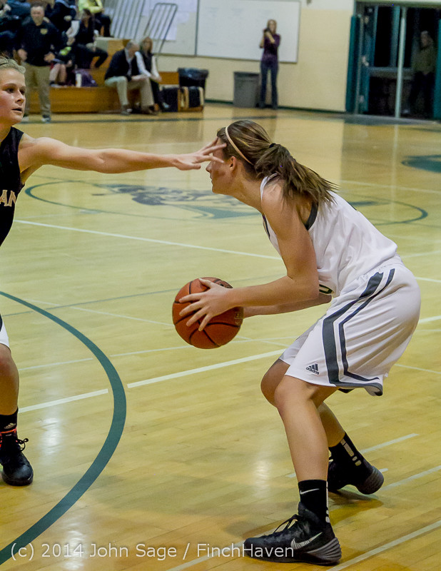 7687 Girls Varsity BBall v Meridian 121114