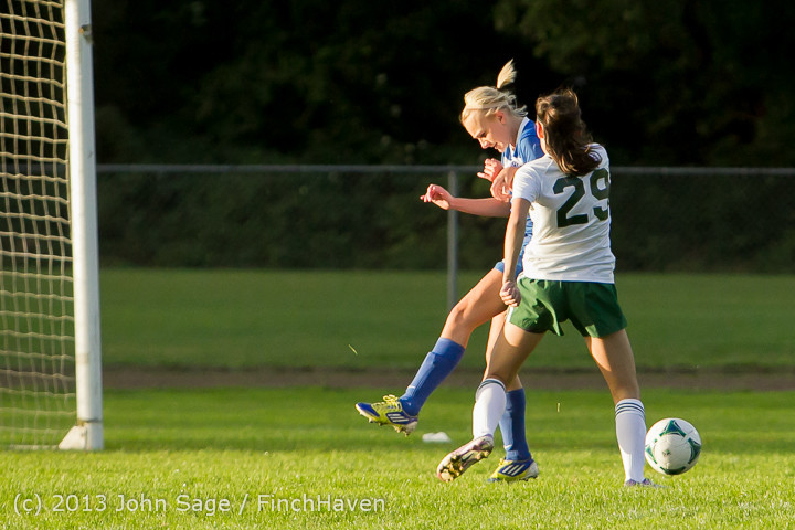 8207 Girls Soccer v Life-Chr 092313