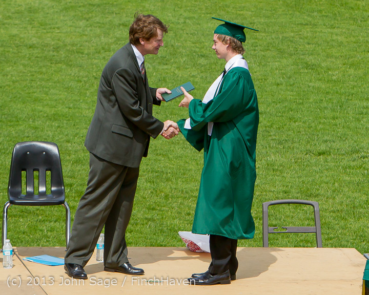 2952 Vashon Island High School Graduation 2013 061513