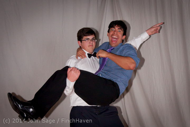 5444-b Vashon Island High School Tolo Dance 2014 031514