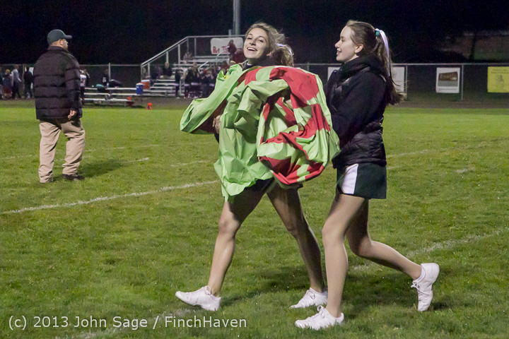 7586 VHS Fall Cheer 2013 at Football v Port Townsend 100413