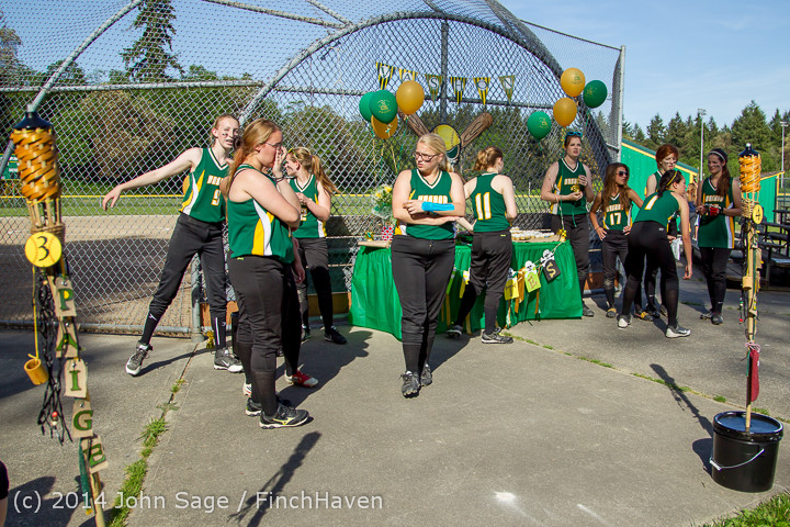 4746 VHS Softball Seniors Night 2014 051414