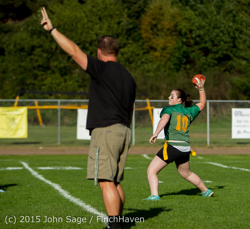 18519 VIHS Powderpuff Game Homecoming 2015 101615