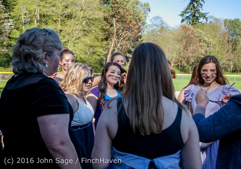 0636 VIHS Softball Prom 2016 040116