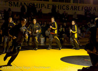 1621 Wrestling v Belle-Chr 011515