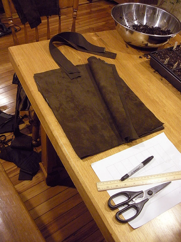 Make Your Own Leather Chisel Roll FineWoodworking