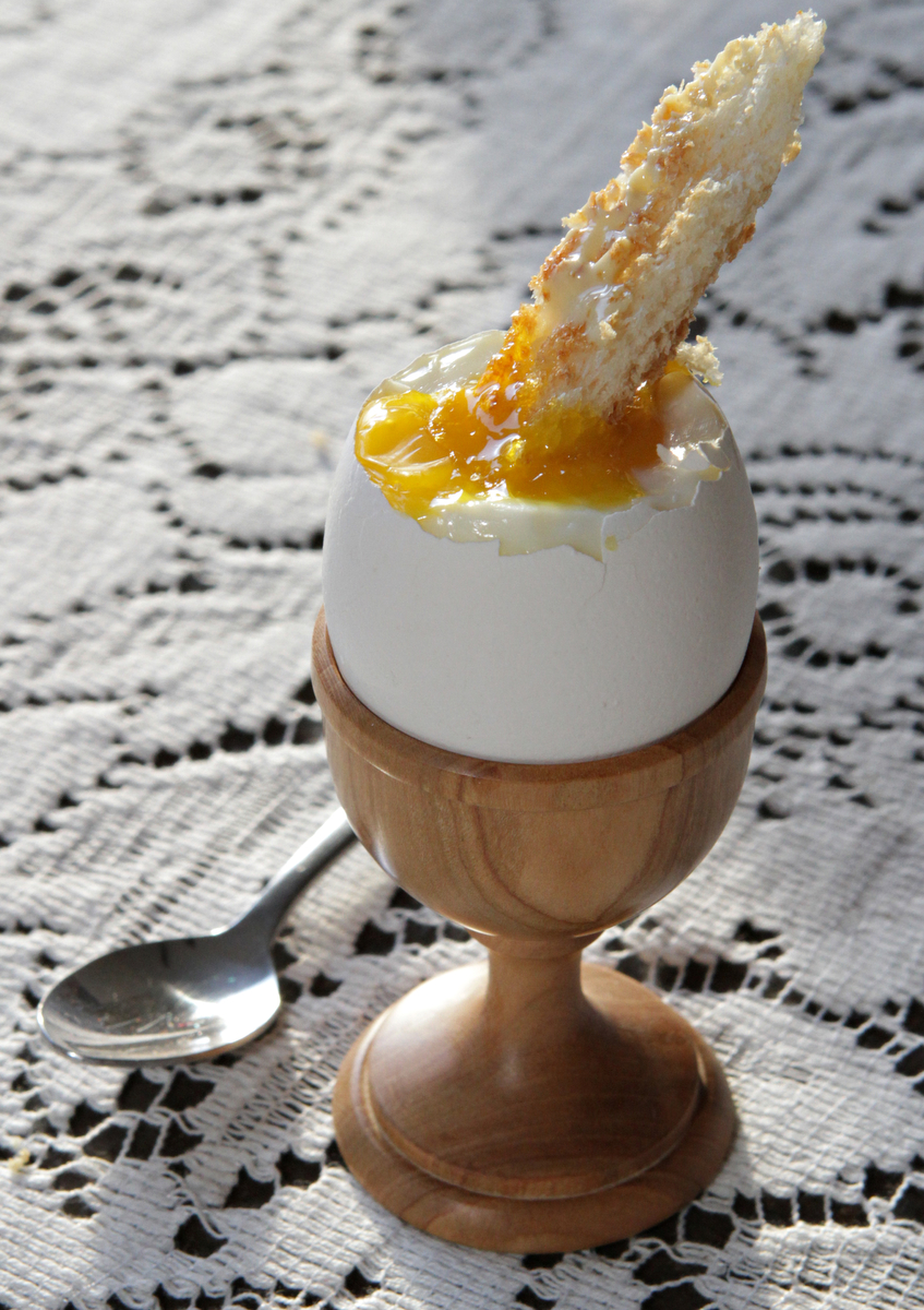 End Grain Hollowing Project Turning an Egg Cup FineWoodworking