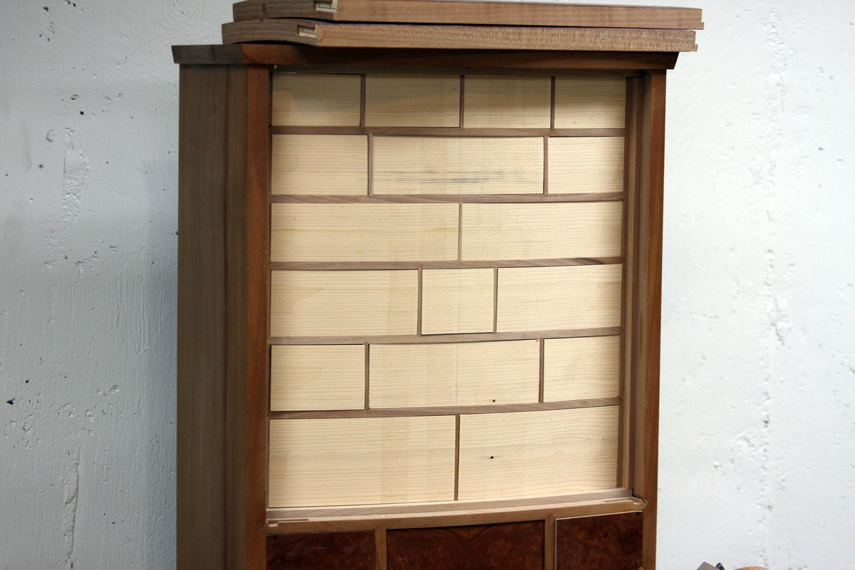 Simple fixture flattens curved drawer fronts for joinery FineWoodworking