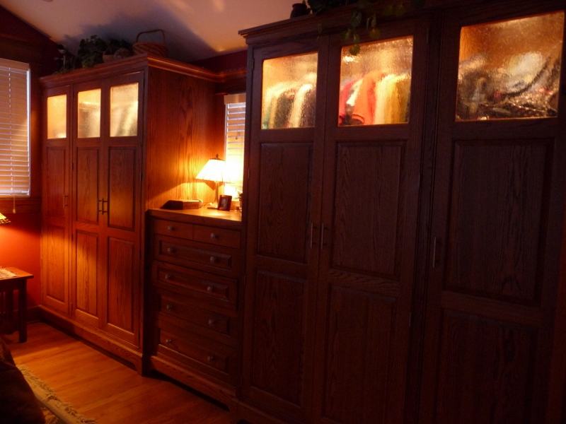 There are puck lights and outlets inside    with a 3 way touch switch 