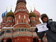 holding-a-sign_ws_1359893738