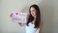 holding-a-sign_ws_1363617907