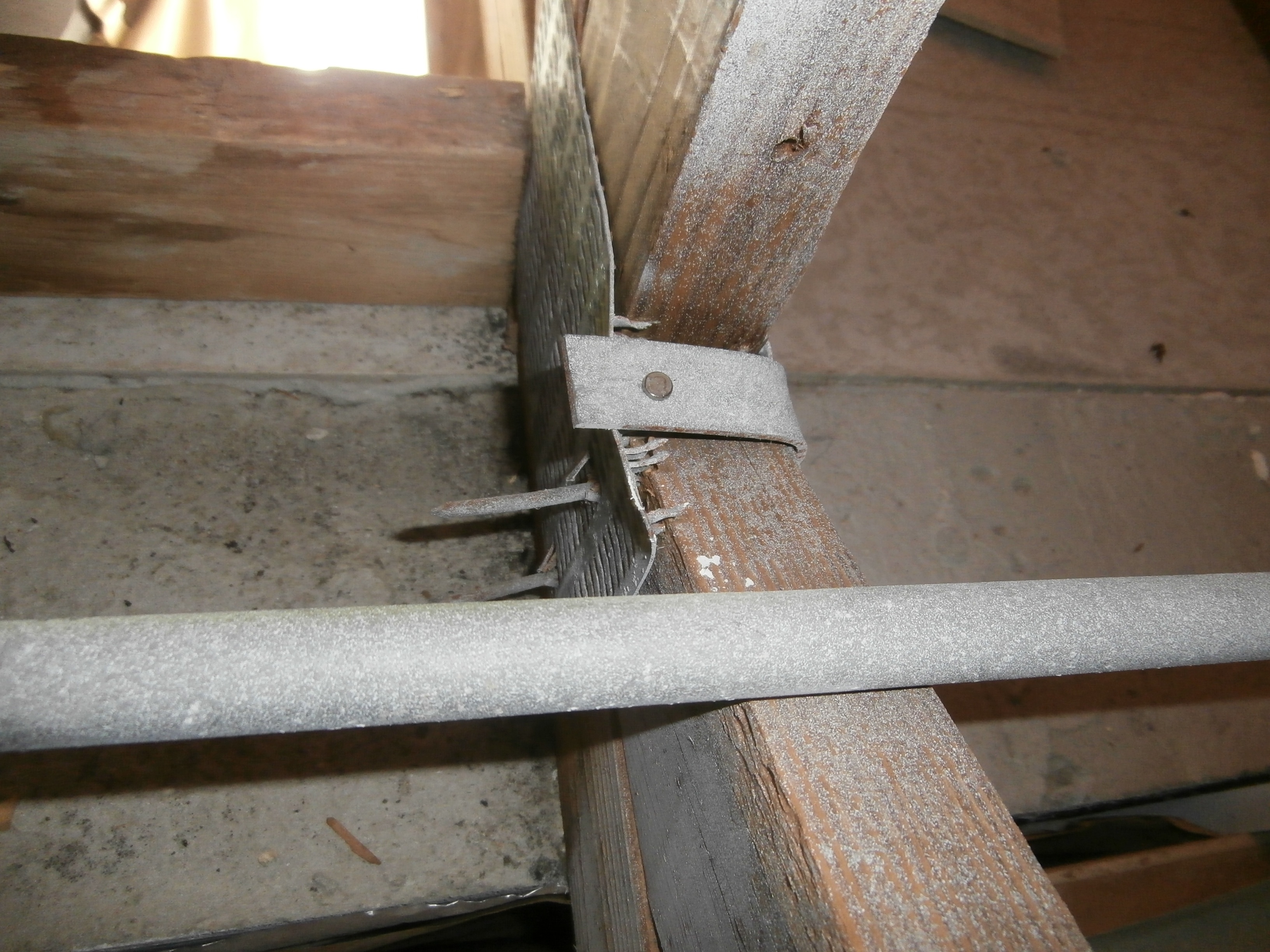 Florida Retrofits Hurricane Straps and Clips