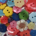 Buttons_-_flower_power_thumb