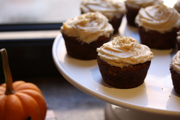 Pumpkin Cupcakes with Chai Cream Cheese