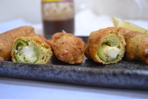 Crispy Chili Pepper Stuffed Pakora