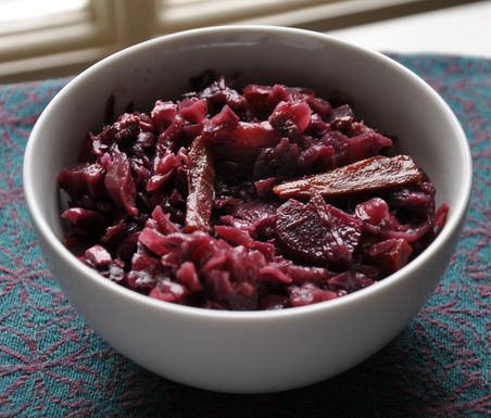 Red Wine Braise-Roasted Cabbage with Carrots and
