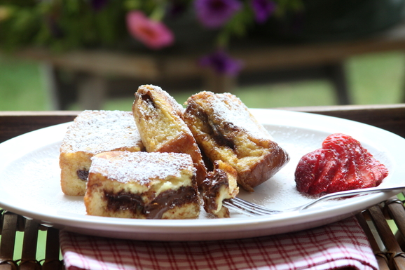 Nutella Stuffed French Toast
