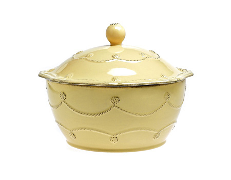 Berry & Thread Small Round Covered Casserole