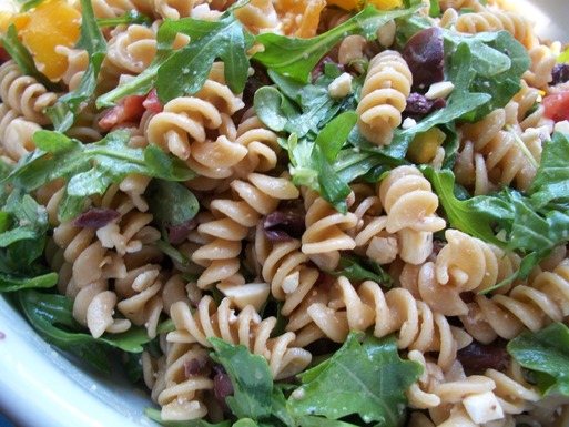 greek-inspired pasta salad