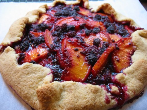 Wild_mountain_blackberry_peach_tart