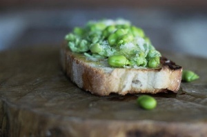 Easy Everyday: Raw Fava Bean Crostini