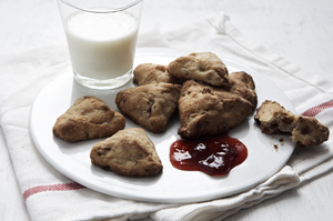 Easy Everyday: Naughty Rhubarb Scones