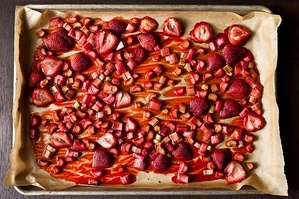 Easy Everyday: Roasted Rhubarb and Strawberries