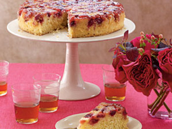 Cranberry-cake-ck-1932681-l