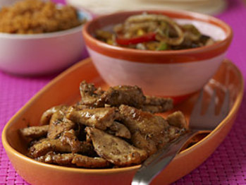 Easy-chicken-fajitas-oh-1940108-l