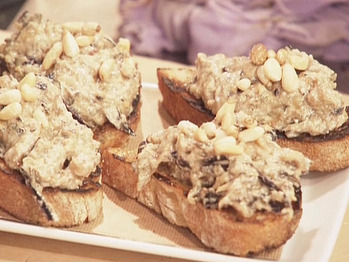 Lr0213_grilled-eggplant-crostini_lg