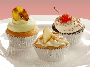 Ws0204_applenut-plantain-black-forest-winning-cupcakes_s4x3_lg
